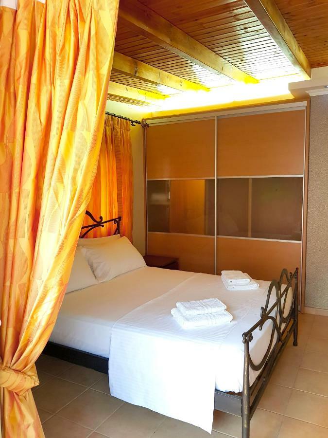 Villa Smeralda Saranda Extérieur photo