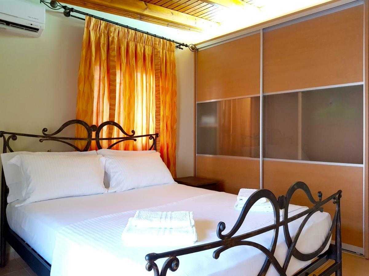 Villa Smeralda Saranda Extérieur photo
