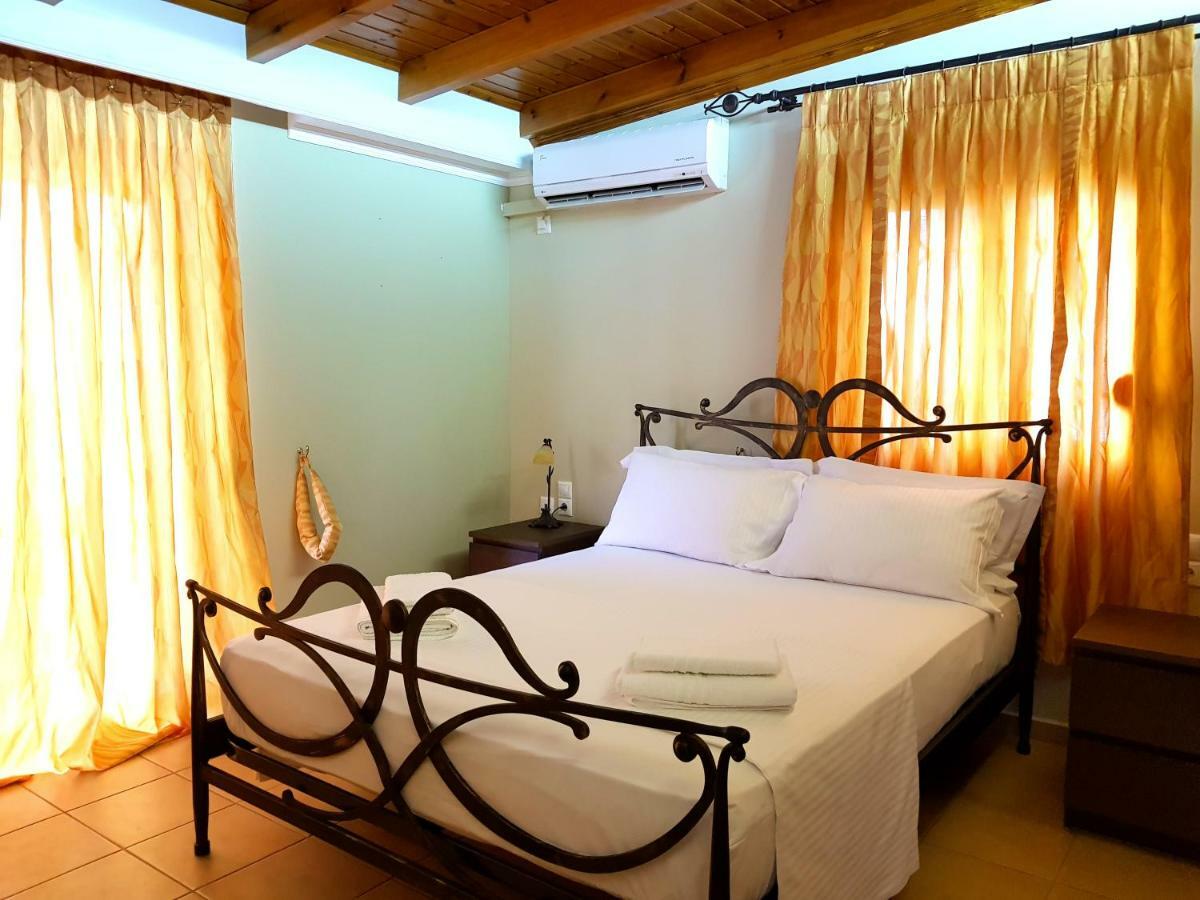 Villa Smeralda Saranda Extérieur photo